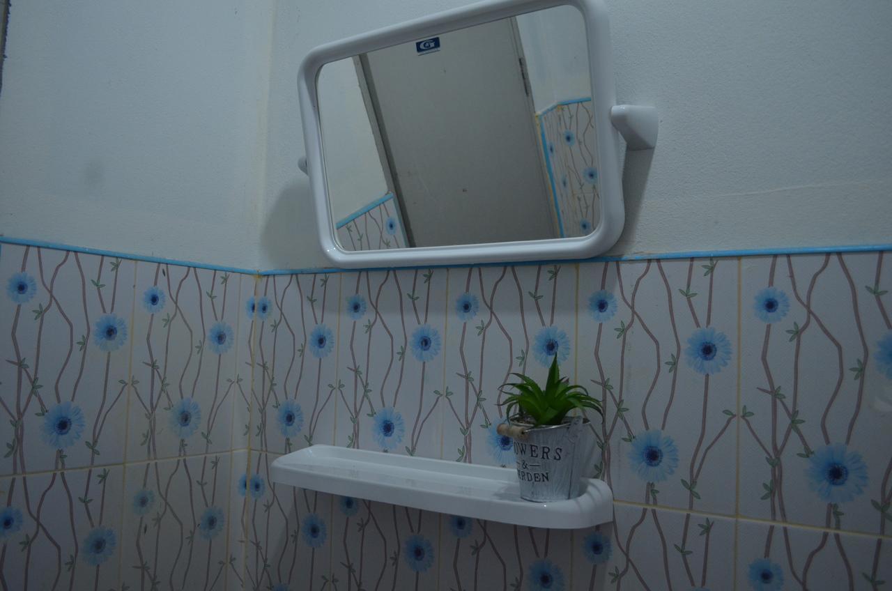 Blue House Bungalow เกาะลันตา ภายนอก รูปภาพ