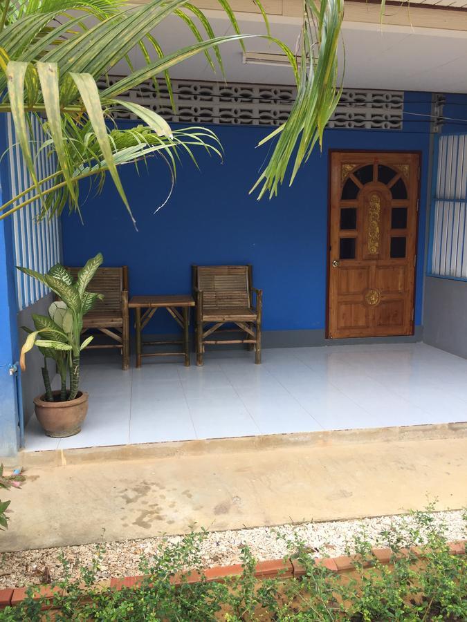 Blue House Bungalow เกาะลันตา ภายนอก รูปภาพ