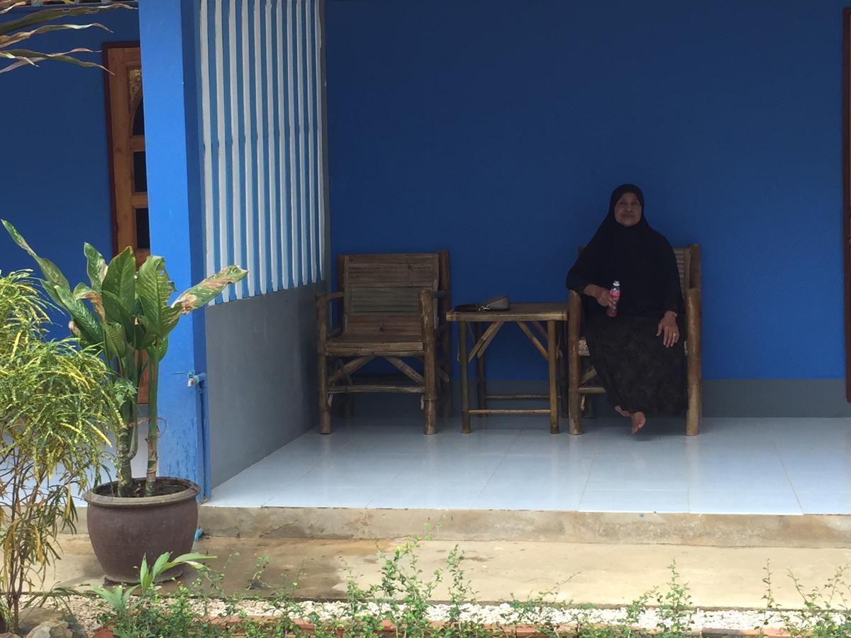 Blue House Bungalow เกาะลันตา ภายนอก รูปภาพ